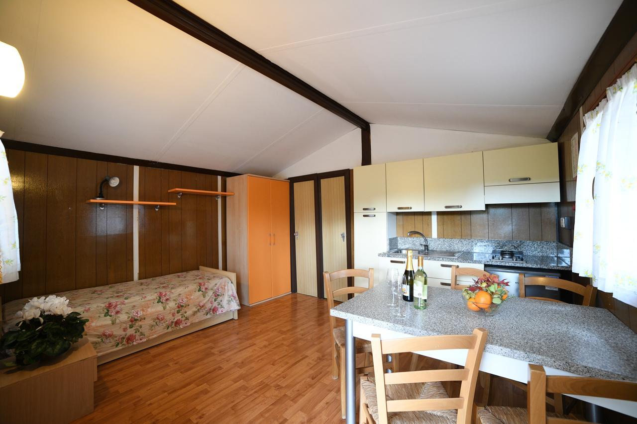 Camping C'Era Una Volta Villanova d'Albenga Eksteriør billede